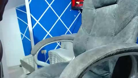 Snapshot of alexander_megan chatting on 03/08/26, 08:51 alexander online show from 03/08/26, 08:51