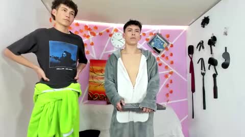 chicos hot online show from 02/09/25, 07:19