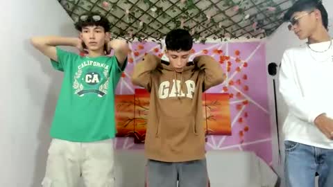 chicos hot online show from 02/13/25, 07:10