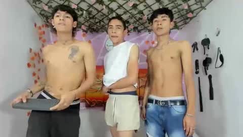 chicos hot online show from 02/22/25, 01:44