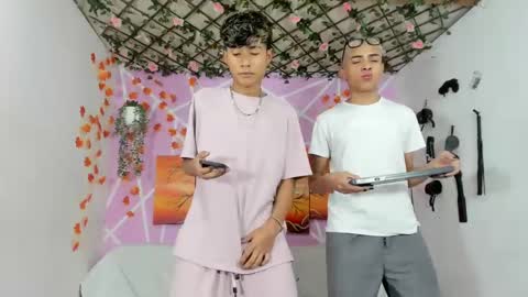 chicos hot online show from 03/09/25, 12:10