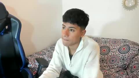 chicos hot online show from 09/10/25, 02:06