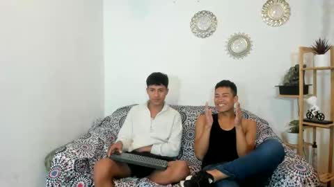 chicos hot online show from 09/18/25, 03:36