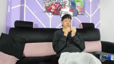 chicos hot online show from 04/10/26, 01:38