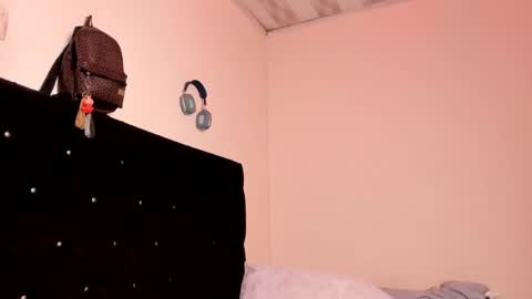 Snapshot of alexandra_clauss chatting on 09/19/25, 01:56 alexandra clauss online show from 09/19/25, 01:56