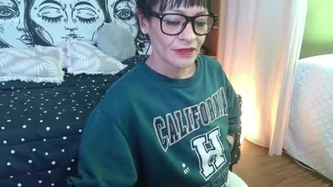 Snapshot of alexandra_jonas chatting on 05/17/26, 02:57 alexandra_jonas online show from 05/17/26, 02:57