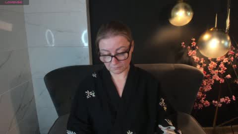 Snapshot of alexandra_kind chatting on 01/26/25, 02:14 Alexandra online show from 01/26/25, 02:14