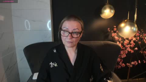 Snapshot of alexandra_kind chatting on 01/26/25, 05:23 Alexandra online show from 01/26/25, 05:23