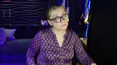 Snapshot of alexandra_kind chatting on 02/20/25, 03:56 Alexandra online show from 02/20/25, 03:56