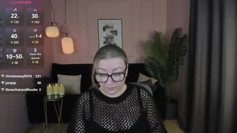 Snapshot of alexandra_kind chatting on 03/12/25, 12:31 Alexandra online show from 03/12/25, 12:31