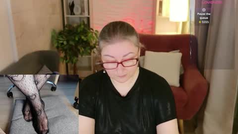 Alexandra online show from 06/02/26, 02:30
