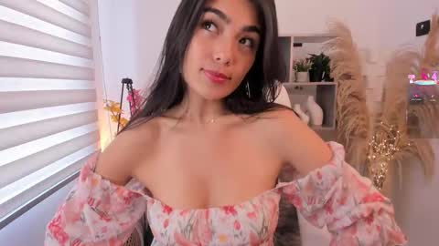 Alexandra Rodriguez online show from 02/11/26, 08:03