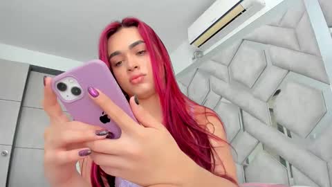 Snapshot of alexandra_wonder69x chatting on 05/04/26, 02:57 Alexandra ig alexandraax09 online show from 05/04/26, 02:57