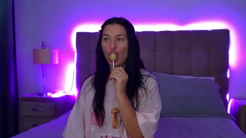 AlexandraBloom online show from 11/13/25, 07:02