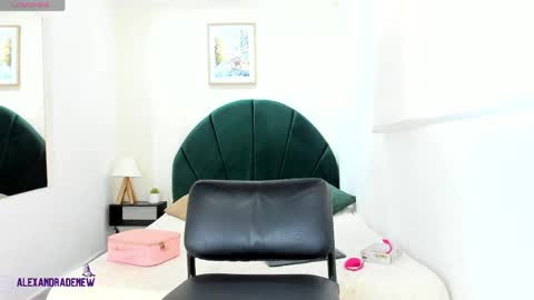     online show from 04/05/26, 12:02