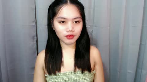 Snapshot of alexandralovely_9 chatting on 06/17/26, 11:05 Andrea online show from 06/17/26, 11:05