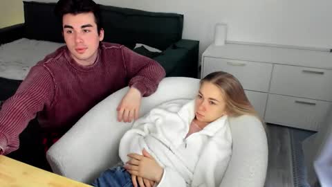 Snapshot of alexarti chatting on 02/05/26, 03:55 Alex online show from 02/05/26, 03:55