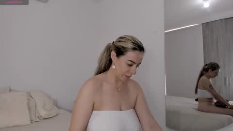 alexastormm online show from 02/24/26, 05:00