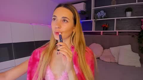 Snapshot of alexawilds chatting on 02/15/26, 06:21 AlexaWilds online show from 02/15/26, 06:21