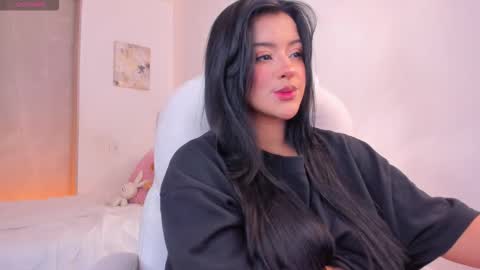 lexandra  online show from 02/02/26, 08:46