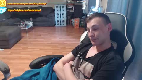 Alex online show from 10/02/25, 02:46