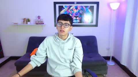 Snapshot of alexcum_18 chatting on 02/25/26, 01:21 alex online show from 02/25/26, 01:21