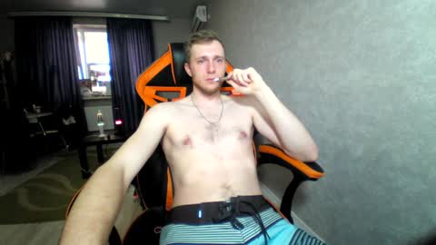 Snapshot of alexfox2018 chatting on 01/07/25, 12:41 Alex online show from 01/07/25, 12:41