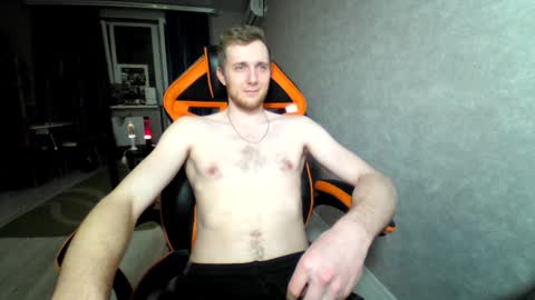 Snapshot of alexfox2018 chatting on 01/23/25, 02:39 Alex online show from 01/23/25, 02:39