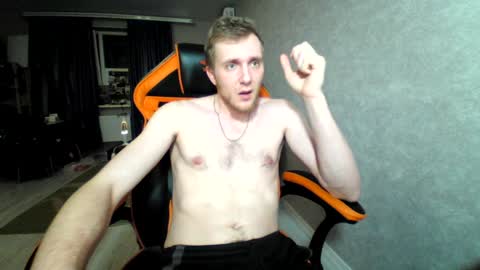 Snapshot of alexfox2018 chatting on 01/30/25, 12:18 Alex online show from 01/30/25, 12:18