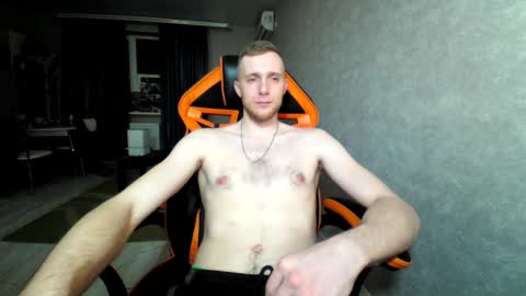 Snapshot of alexfox2018 chatting on 02/17/25, 09:30 Alex online show from 02/17/25, 09:30