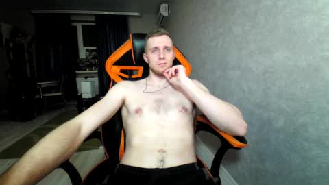 Snapshot of alexfox2018 chatting on 03/04/25, 10:27 Alex online show from 03/04/25, 10:27