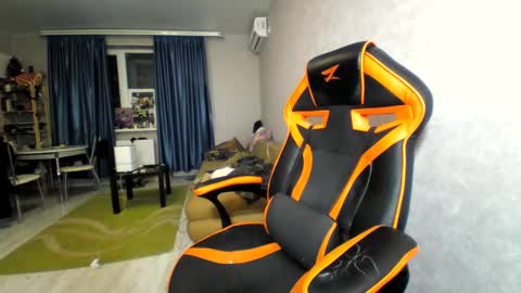 Snapshot of alexfox2018 chatting on 03/05/25, 06:01 Alex online show from 03/05/25, 06:01