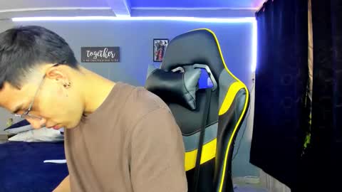 Snapshot of alexgiraldo__ chatting on 09/12/25, 12:38 alexgiraldo__ online show from 09/12/25, 12:38