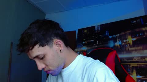 alexgiraldo__ online show from 04/12/26, 02:05