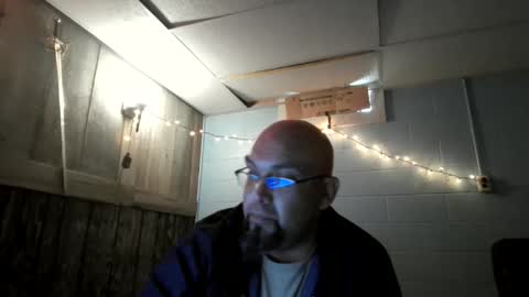 Rev2end online show from 11/04/25, 09:47