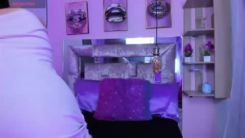 Snapshot of alexia_frox chatting on 07/08/26, 11:26 alexia frox online show from 07/08/26, 11:26
