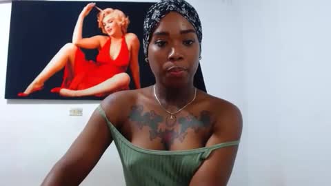 alexia_sinclaire24 online show from 04/08/26, 12:10