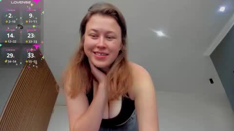 Alexia online show from 10/29/25, 03:25