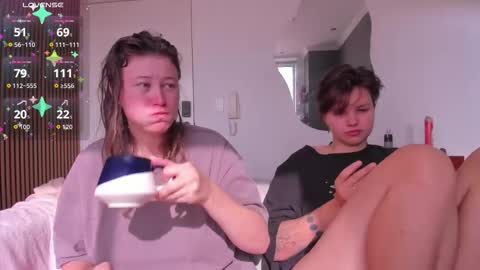 Alexia online show from 11/19/25, 01:11