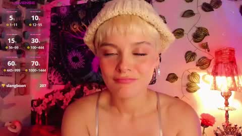 Snapshot of alexiafisher_ chatting on 01/16/25, 08:11 Alex online show from 01/16/25, 08:11
