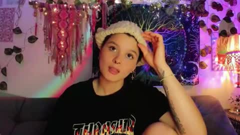 Snapshot of alexiafisher_ chatting on 10/13/25, 03:50 Alex online show from 10/13/25, 03:50