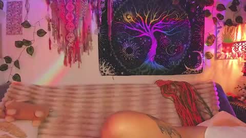 Snapshot of alexiafisher_ chatting on 04/25/26, 01:41 Alex online show from 04/25/26, 01:41