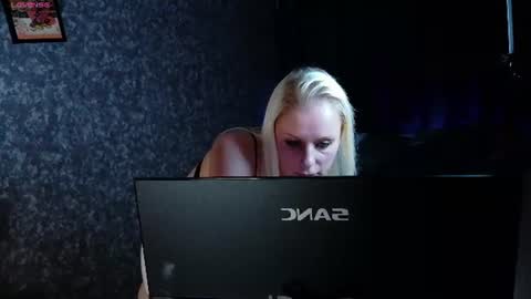 Snapshot of alexiawonder chatting on 07/05/26, 08:38 Alexia online show from 07/05/26, 08:38