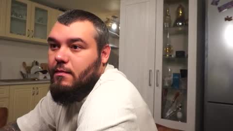 Alex online show from 12/03/25, 01:02