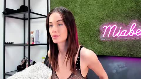 alexisbanx online show from 12/15/24, 07:53