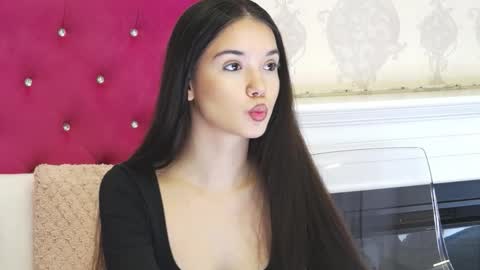 Snapshot of alexisdevine chatting on 02/09/26, 05:22 alexisdevine online show from 02/09/26, 05:22