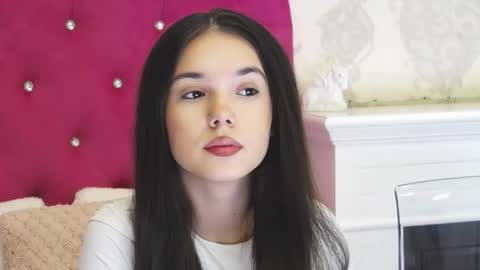 Snapshot of alexisdevine chatting on 02/22/26, 05:19 alexisdevine online show from 02/22/26, 05:19