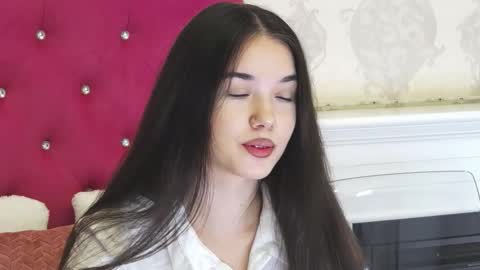 Snapshot of alexisdevine chatting on 02/25/26, 05:39 alexisdevine online show from 02/25/26, 05:39