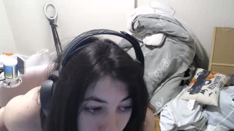 alexislove8 online show from 11/11/25, 02:55