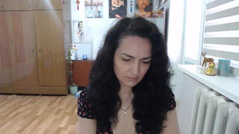 AlexisMillers online show from 05/06/26, 07:13
